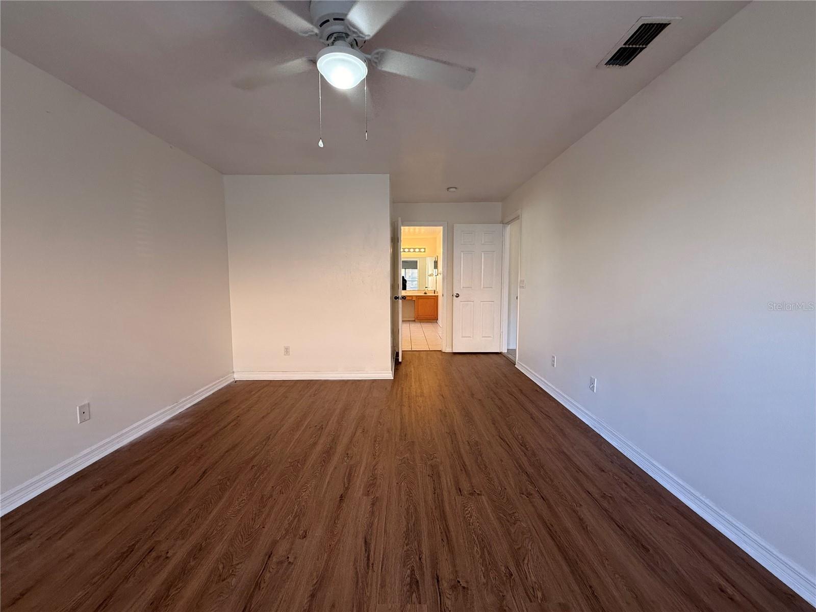 Image 11 of 23 For 1397 Holly Glen Run