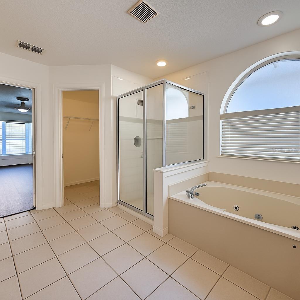 Image 12 of 23 For 1397 Holly Glen Run