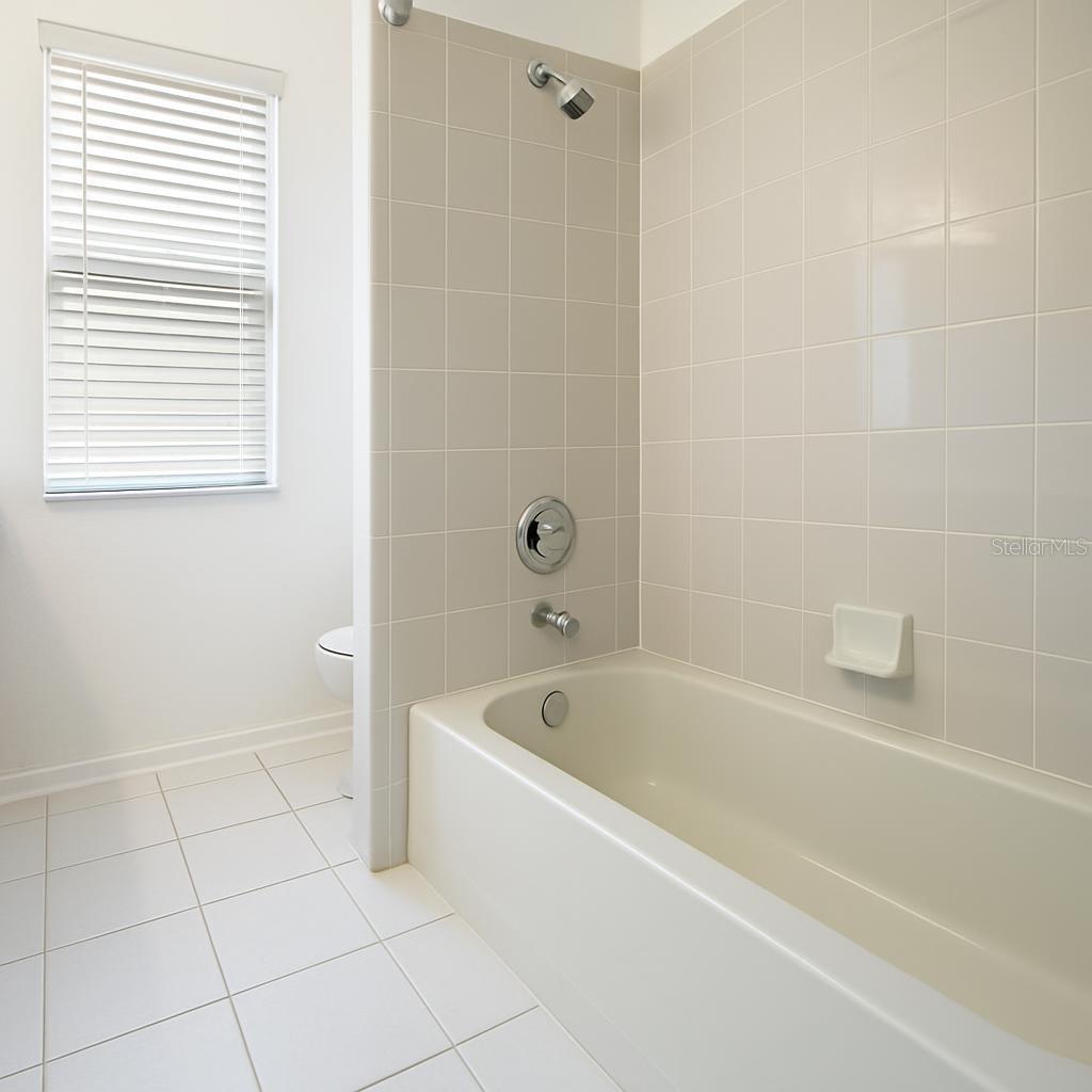 Image 17 of 23 For 1397 Holly Glen Run