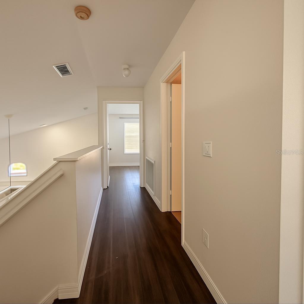 Image 18 of 23 For 1397 Holly Glen Run