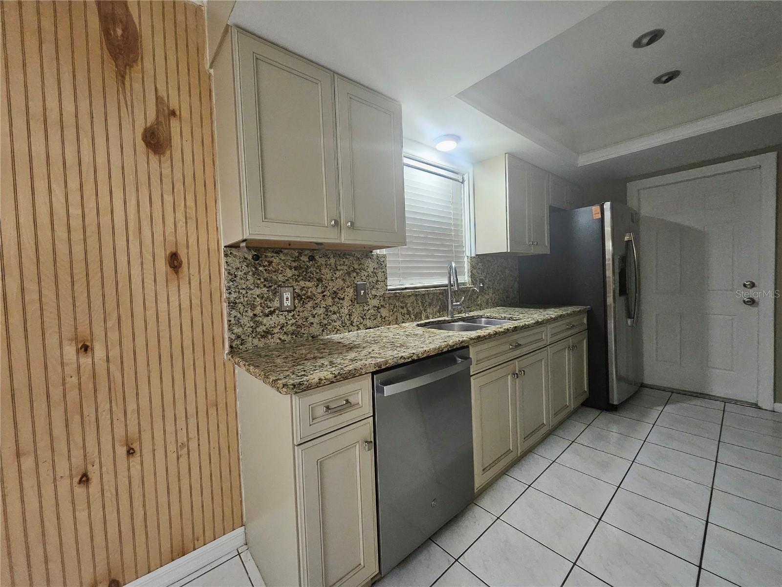 Image 17 of 52 For 2815 Fieldcrest Court