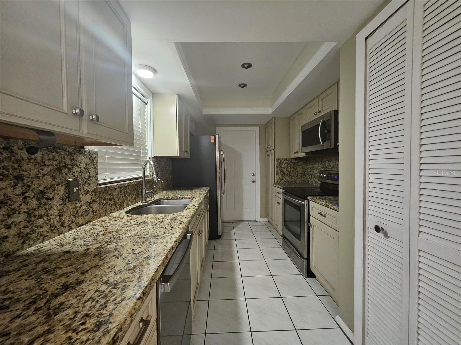 Image 18 of 52 For 2815 Fieldcrest Court