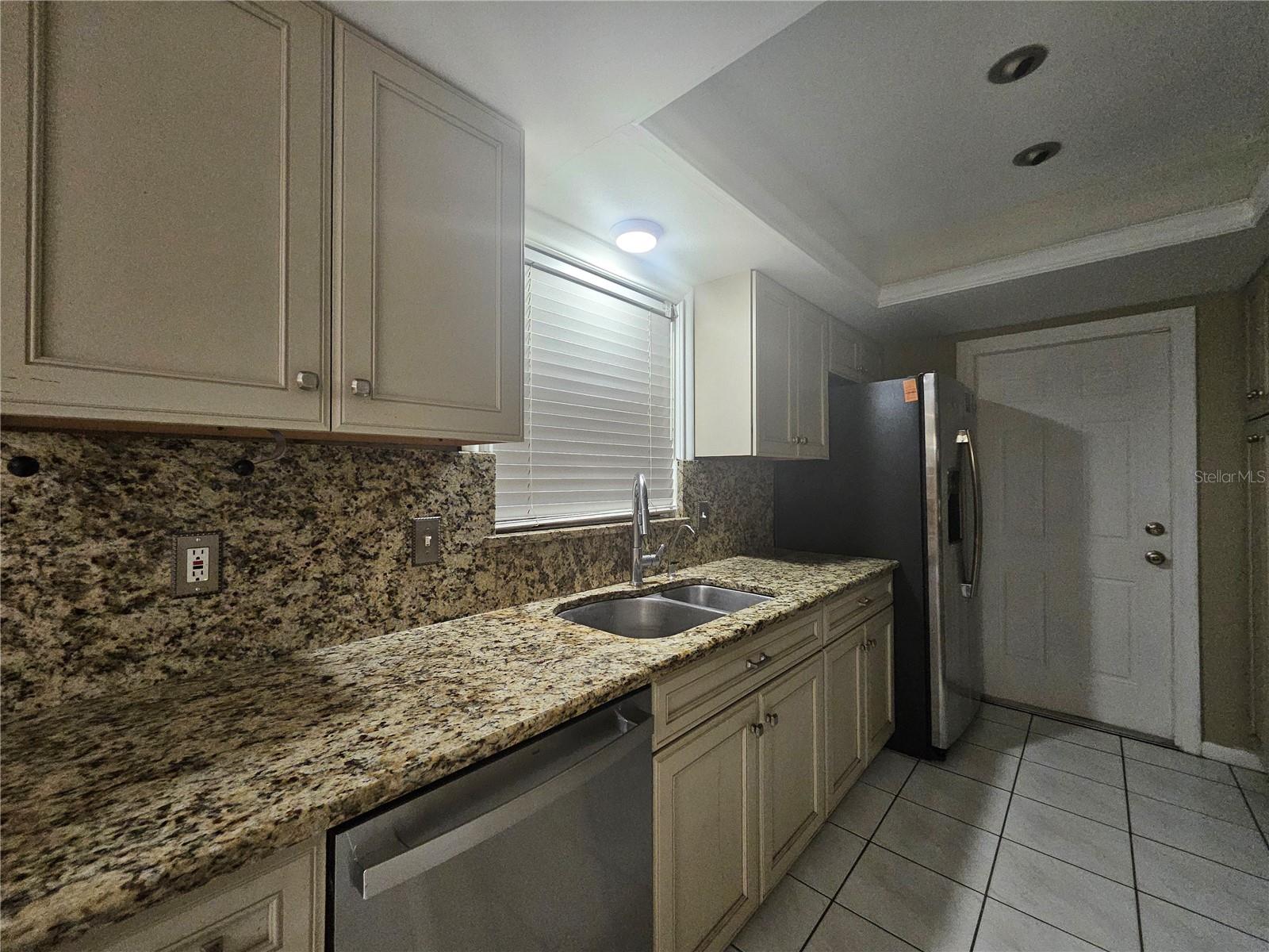 Image 19 of 52 For 2815 Fieldcrest Court