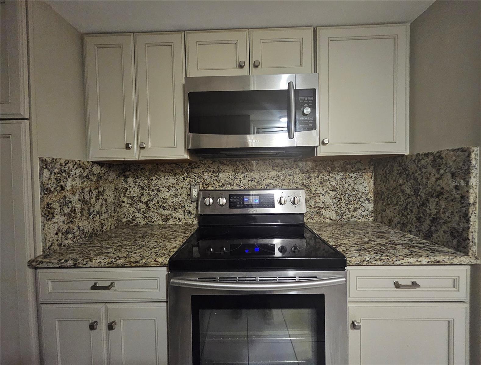 Image 22 of 52 For 2815 Fieldcrest Court