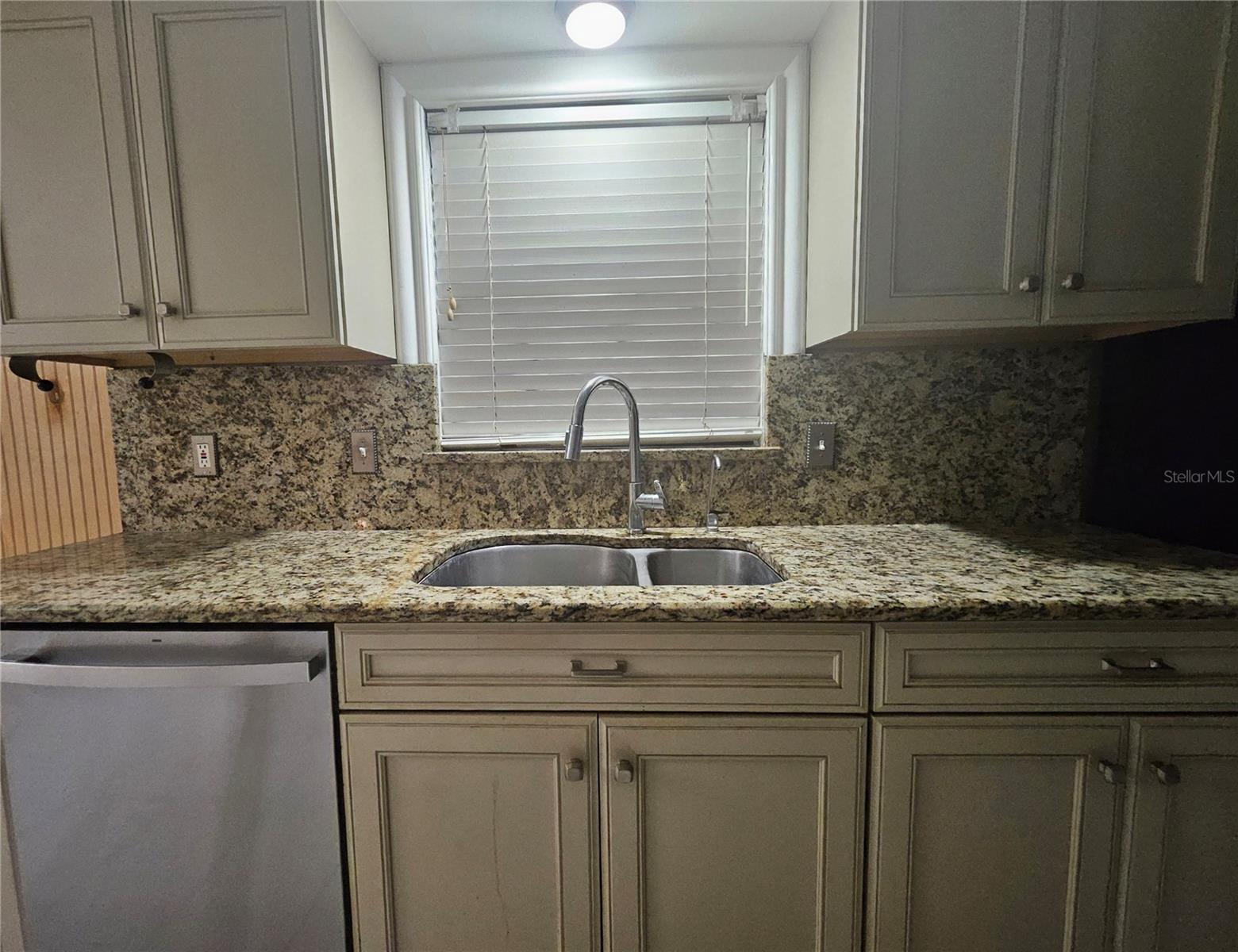 Image 24 of 52 For 2815 Fieldcrest Court