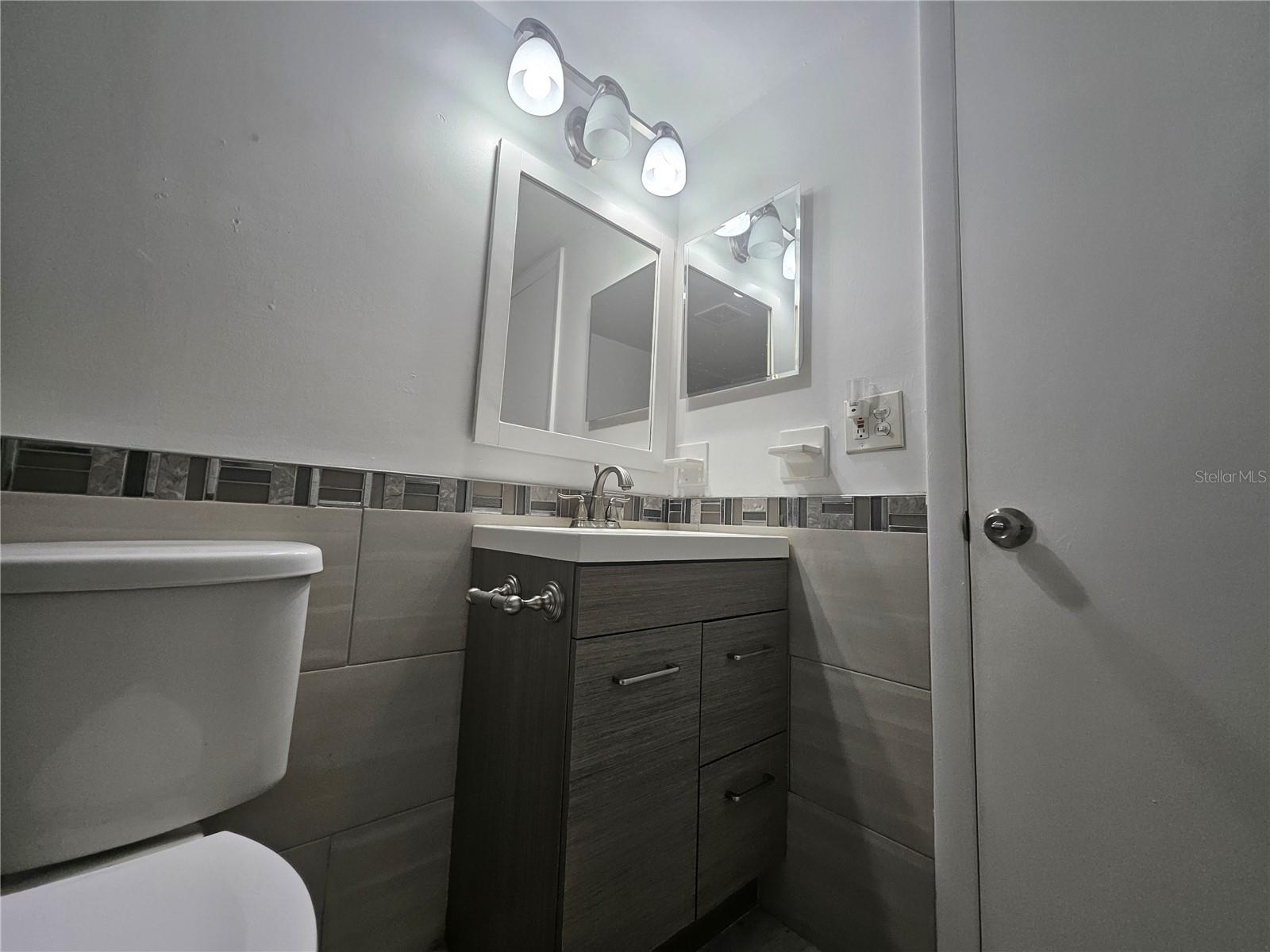 Image 40 of 52 For 2815 Fieldcrest Court