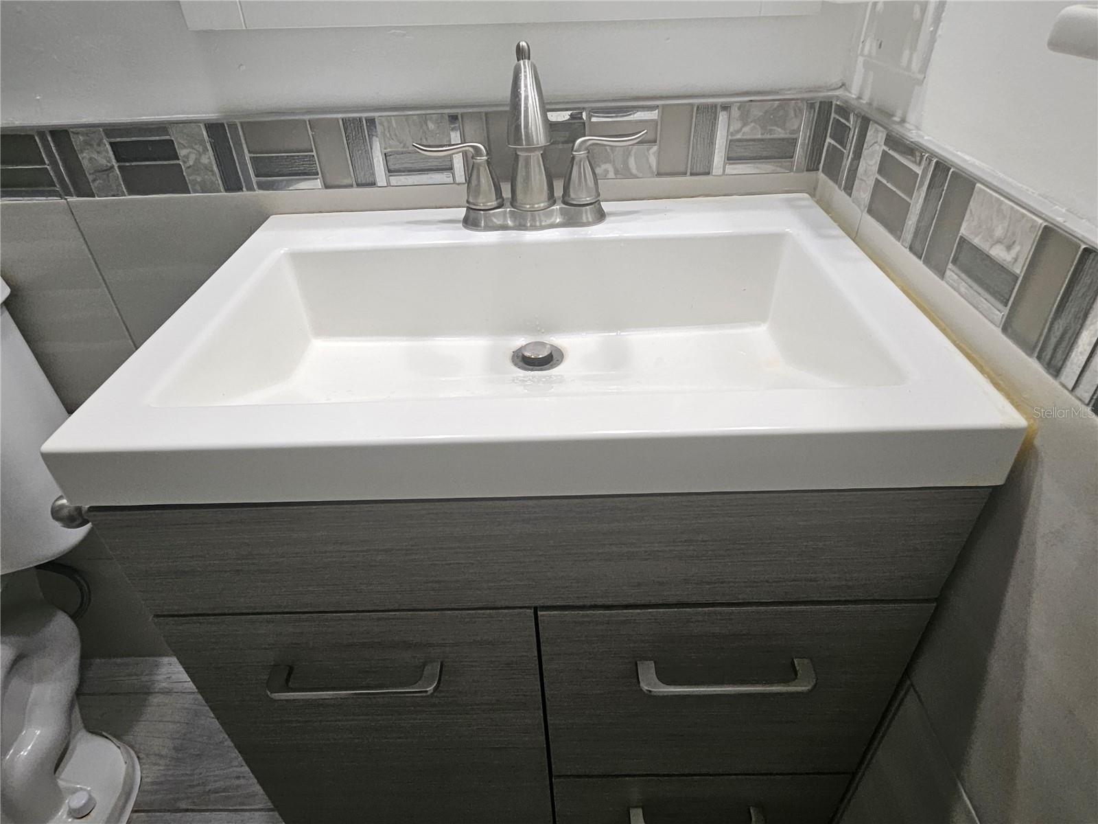 Image 43 of 52 For 2815 Fieldcrest Court