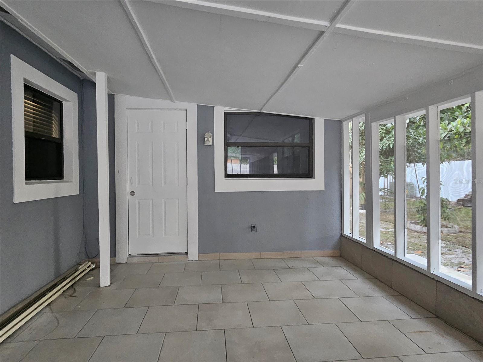 Image 44 of 52 For 2815 Fieldcrest Court