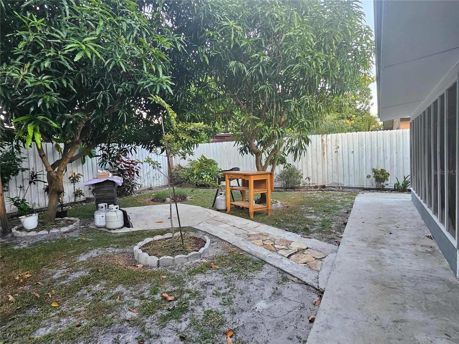 Image 46 of 52 For 2815 Fieldcrest Court