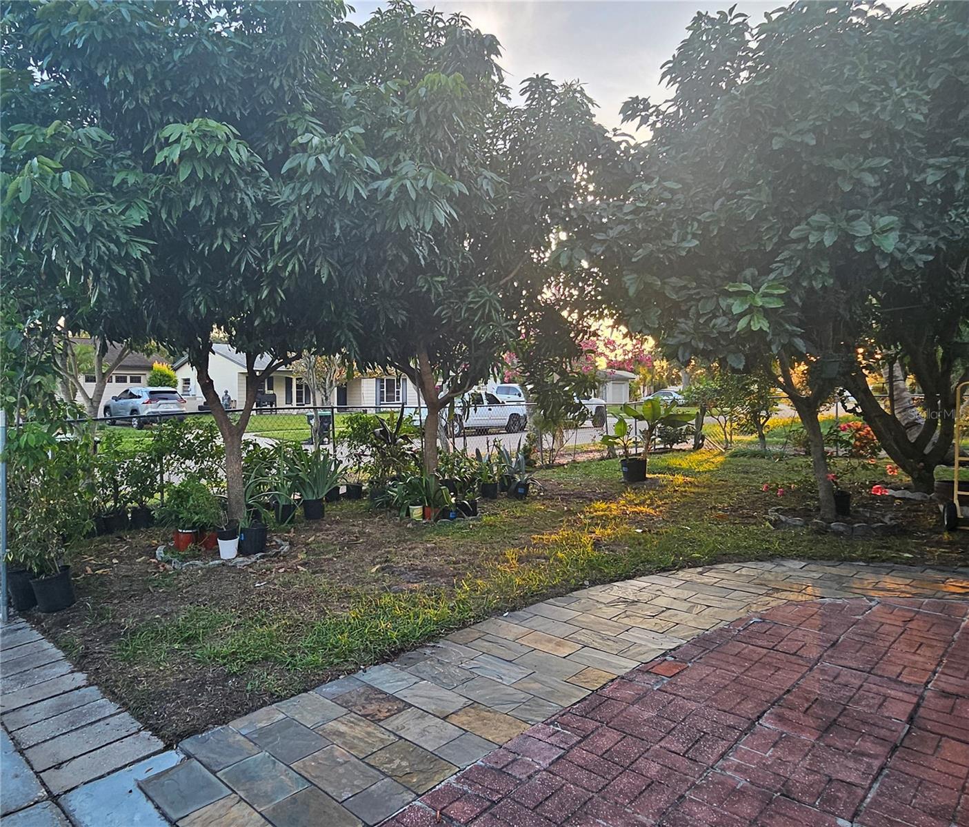 Image 5 of 52 For 2815 Fieldcrest Court