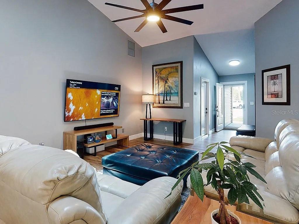 Image 7 of 41 For 808 Soft Pine Court