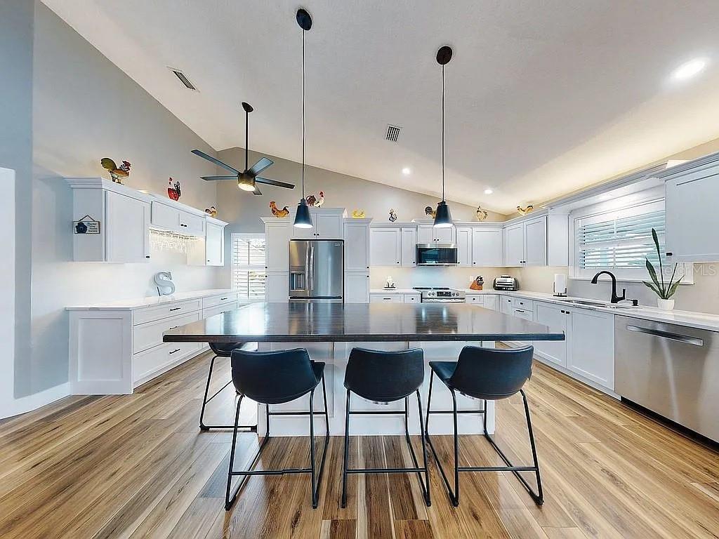 Image 9 of 41 For 808 Soft Pine Court