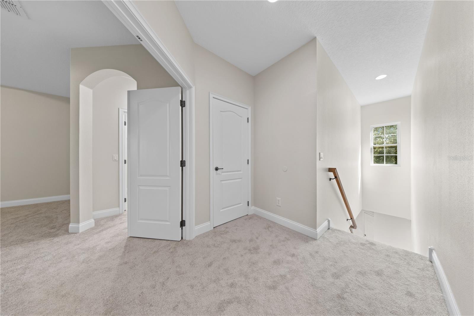 Image 16 of 50 For 7224 Halton Court