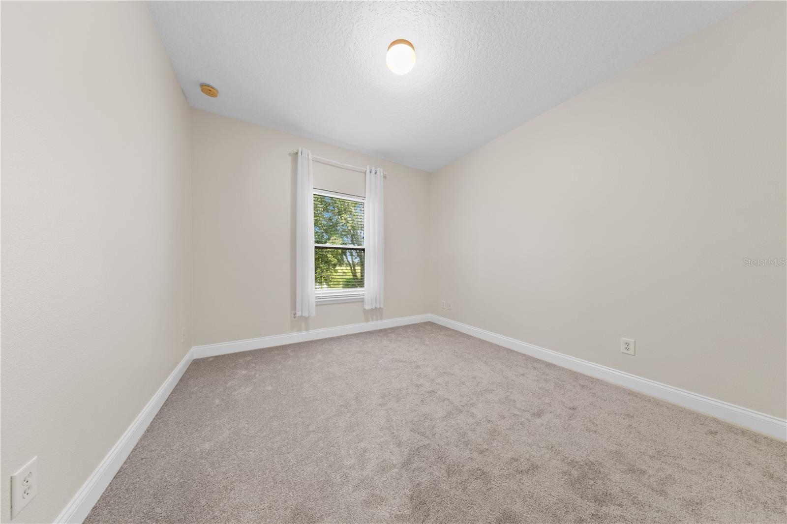 Image 32 of 50 For 7224 Halton Court