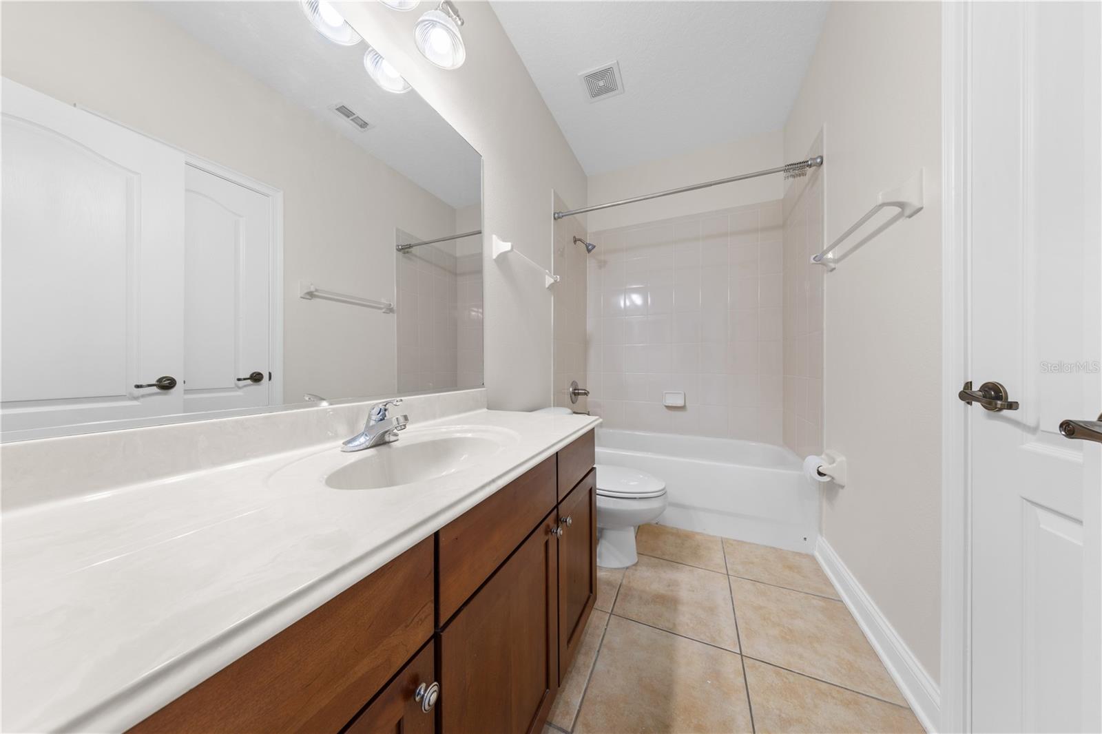 Image 34 of 50 For 7224 Halton Court