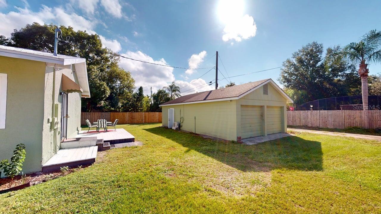 Image 11 of 40 For 2010 Maple Avenue