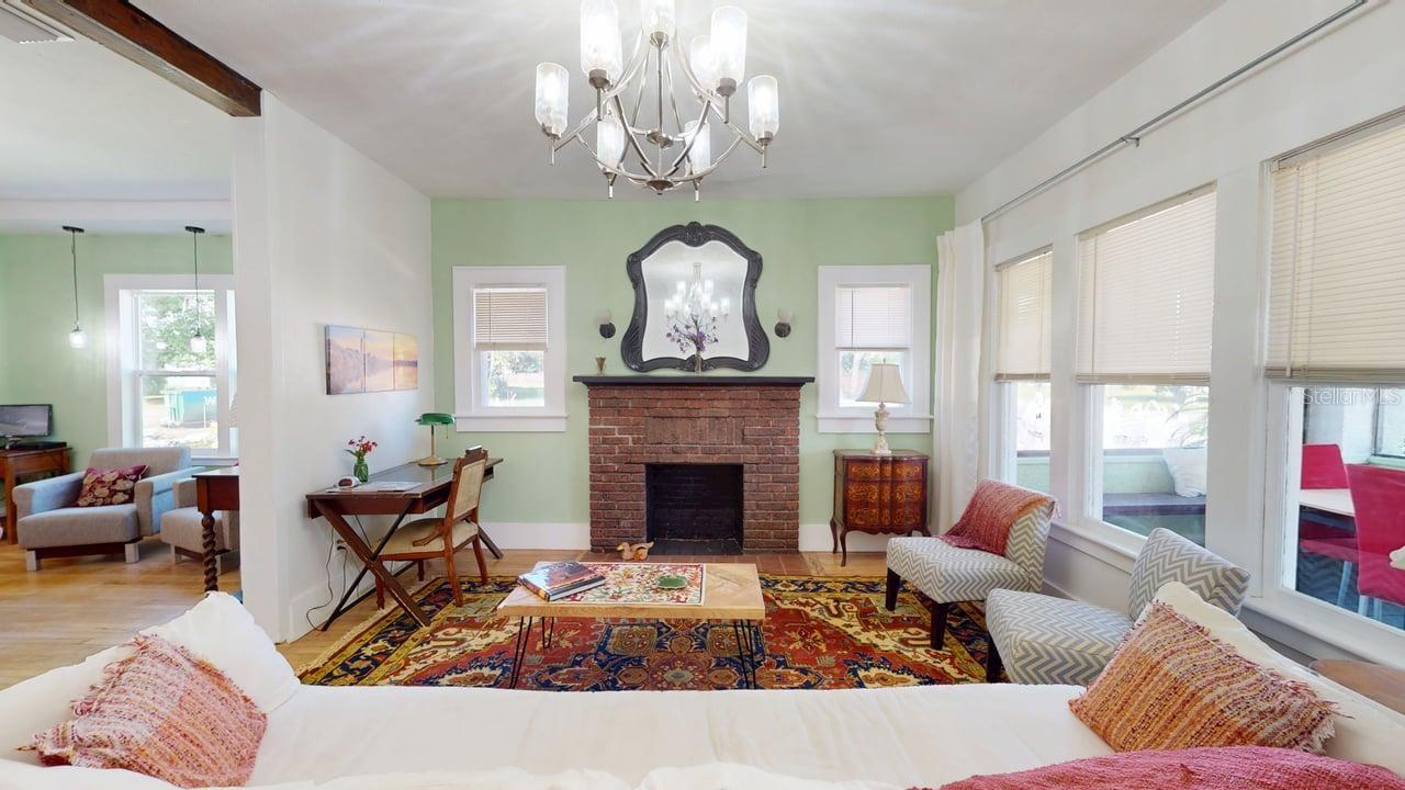 Image 16 of 40 For 2010 Maple Avenue