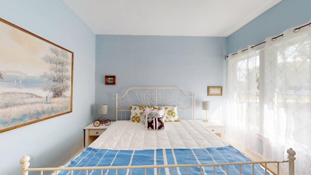 Image 26 of 40 For 2010 Maple Avenue