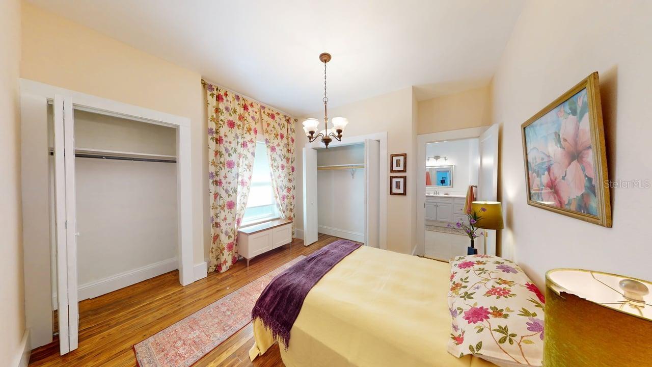 Image 31 of 40 For 2010 Maple Avenue