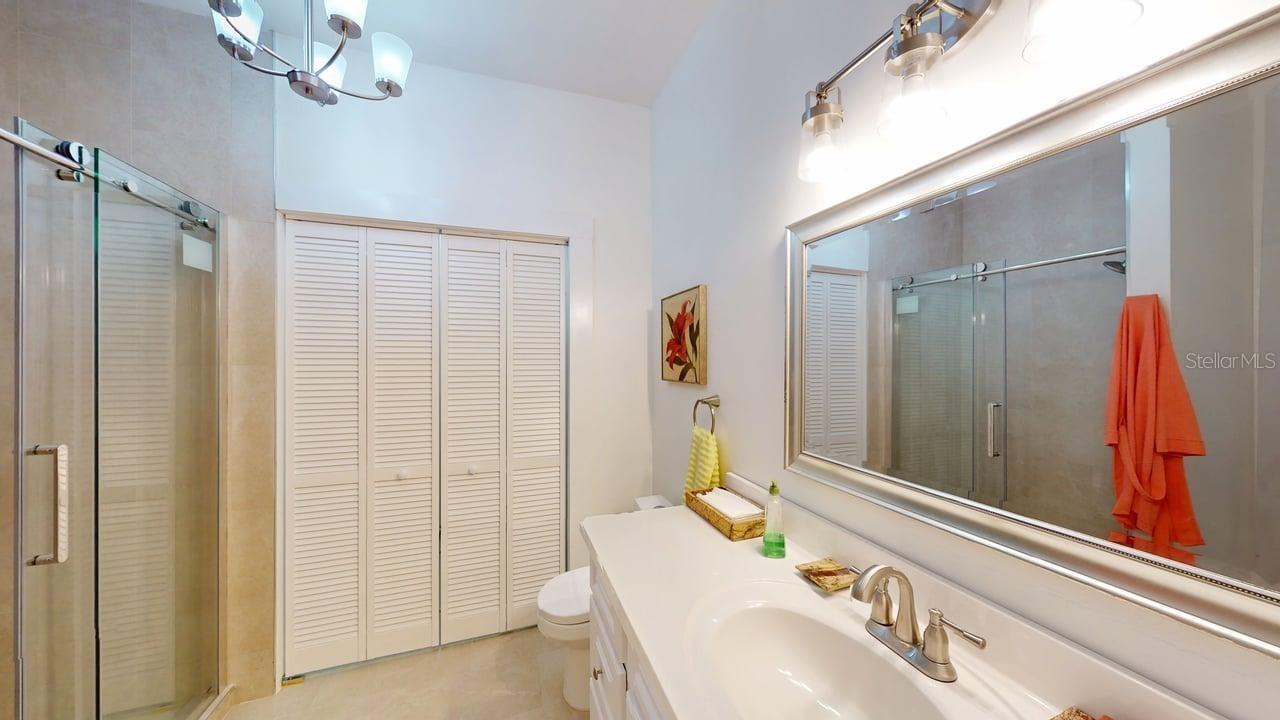 Image 35 of 40 For 2010 Maple Avenue