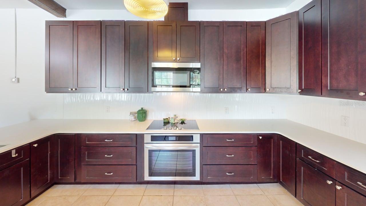 Image 39 of 40 For 2010 Maple Avenue