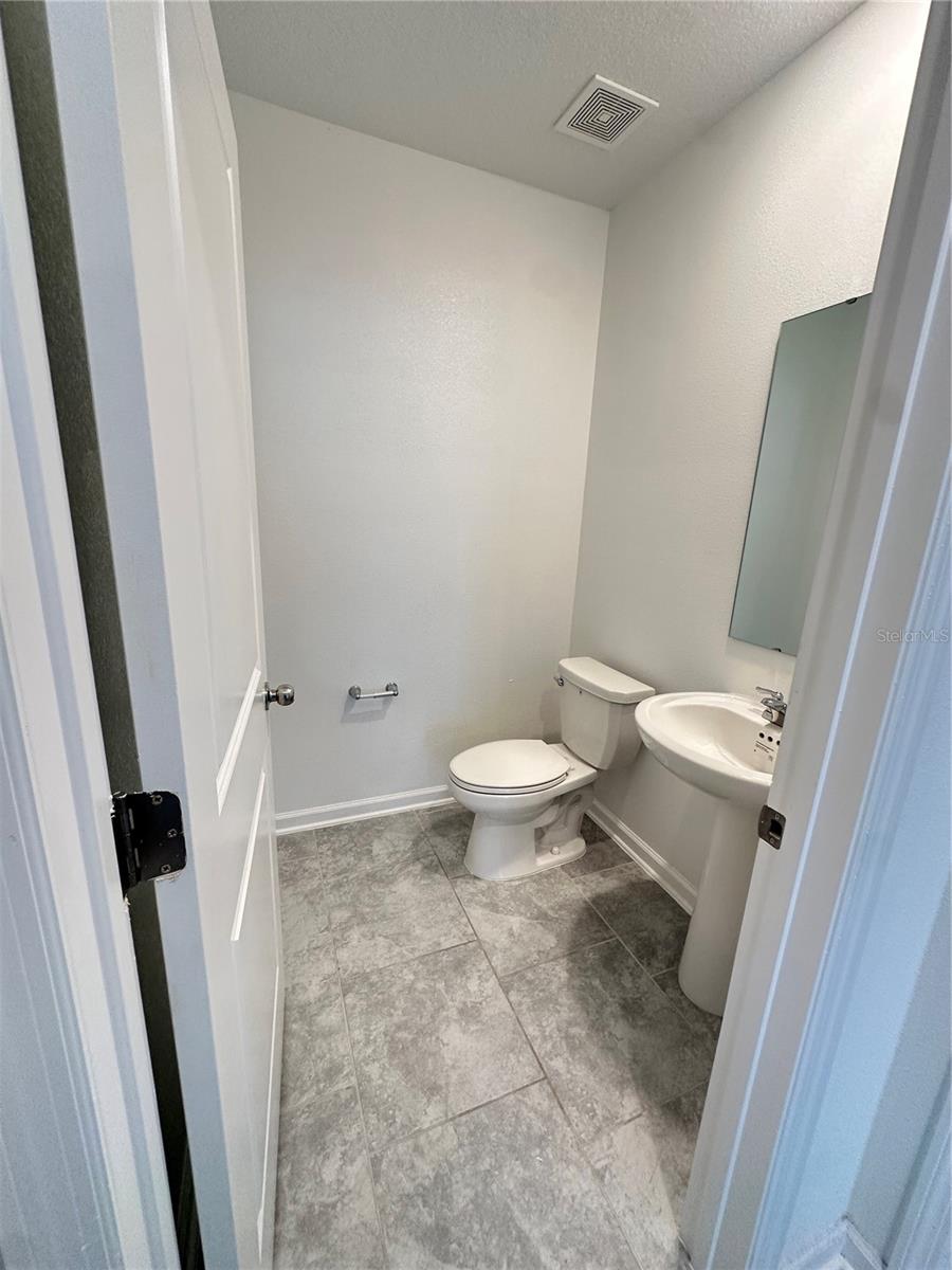 Image 16 of 40 For 5017 Worchester Drive