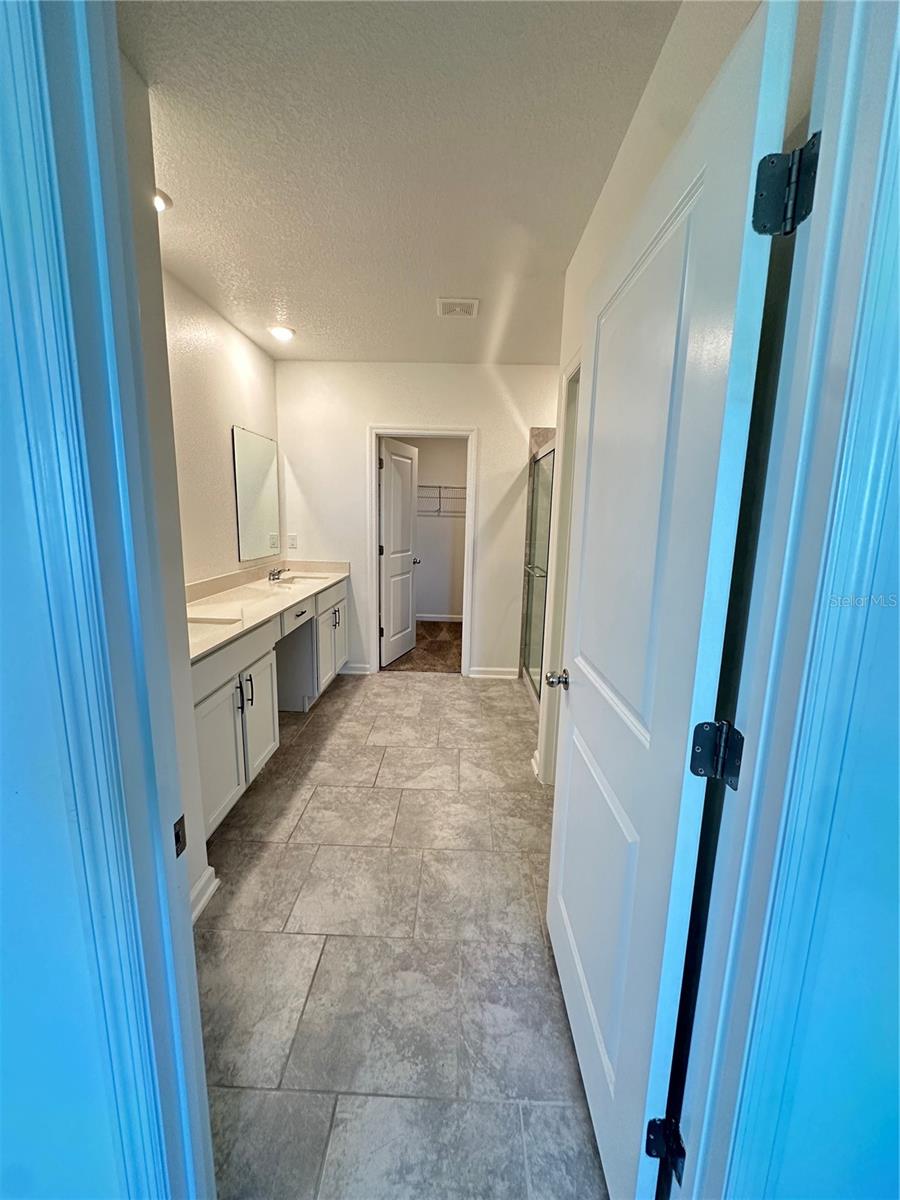 Image 19 of 40 For 5017 Worchester Drive