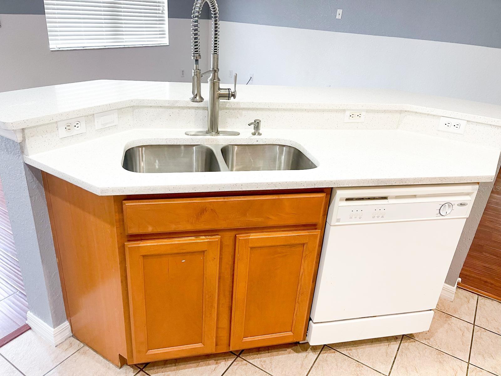 Image 8 of 17 For 1525 Orrington Payne Place