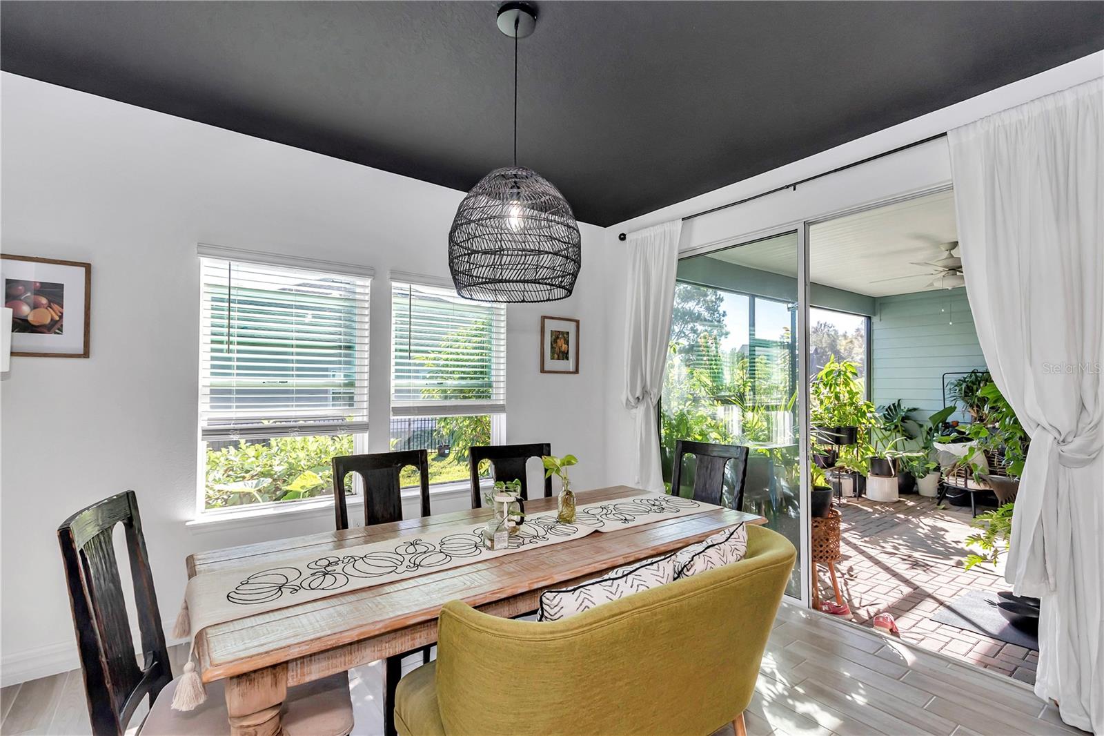 Image 17 of 39 For 4211 11th Avenue