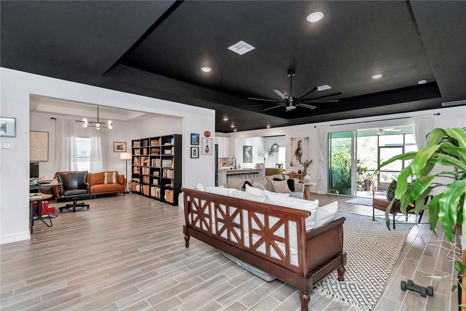 Image 18 of 39 For 4211 11th Avenue