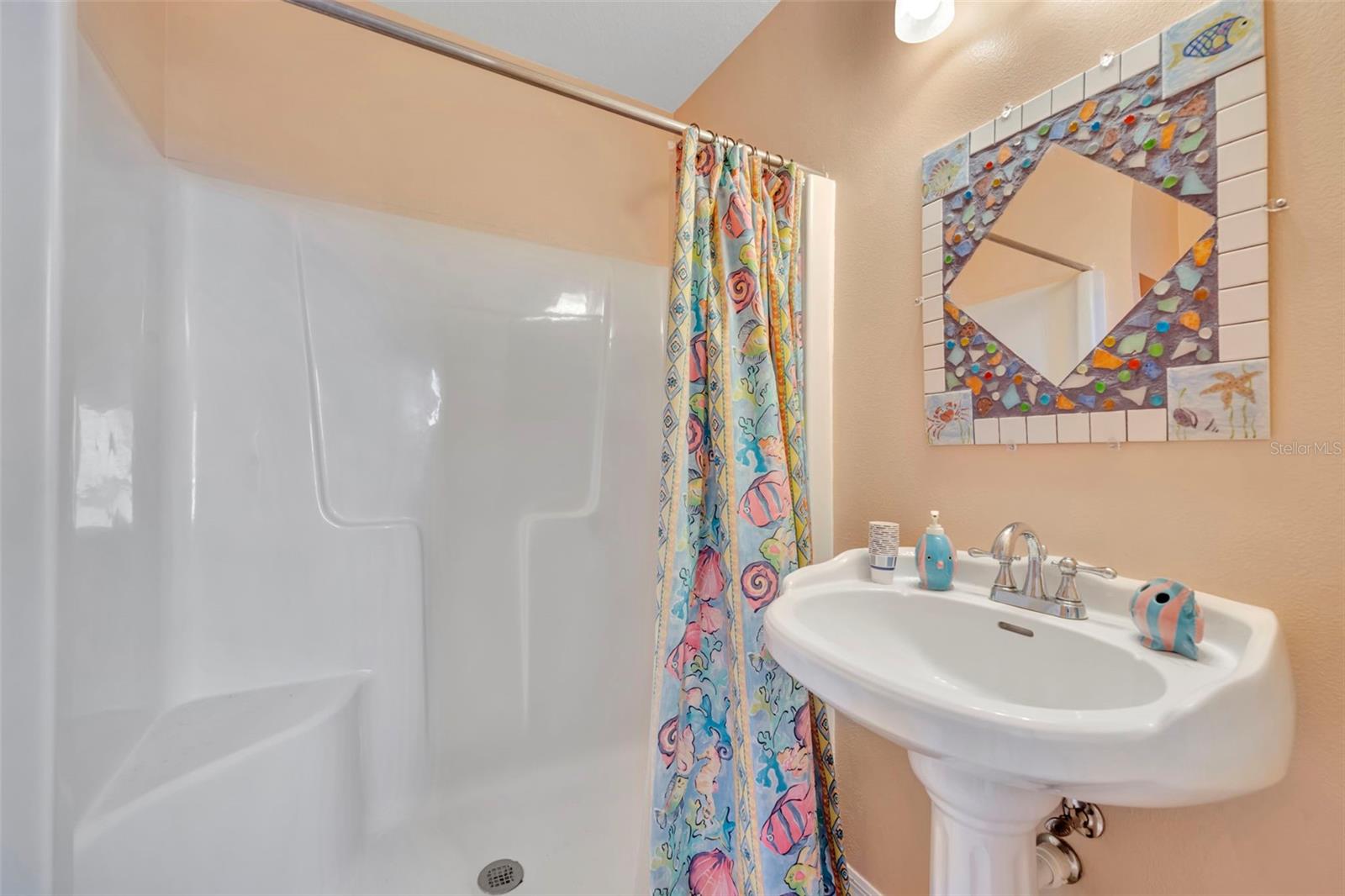 Image 33 of 56 For 524 Lakescape Court