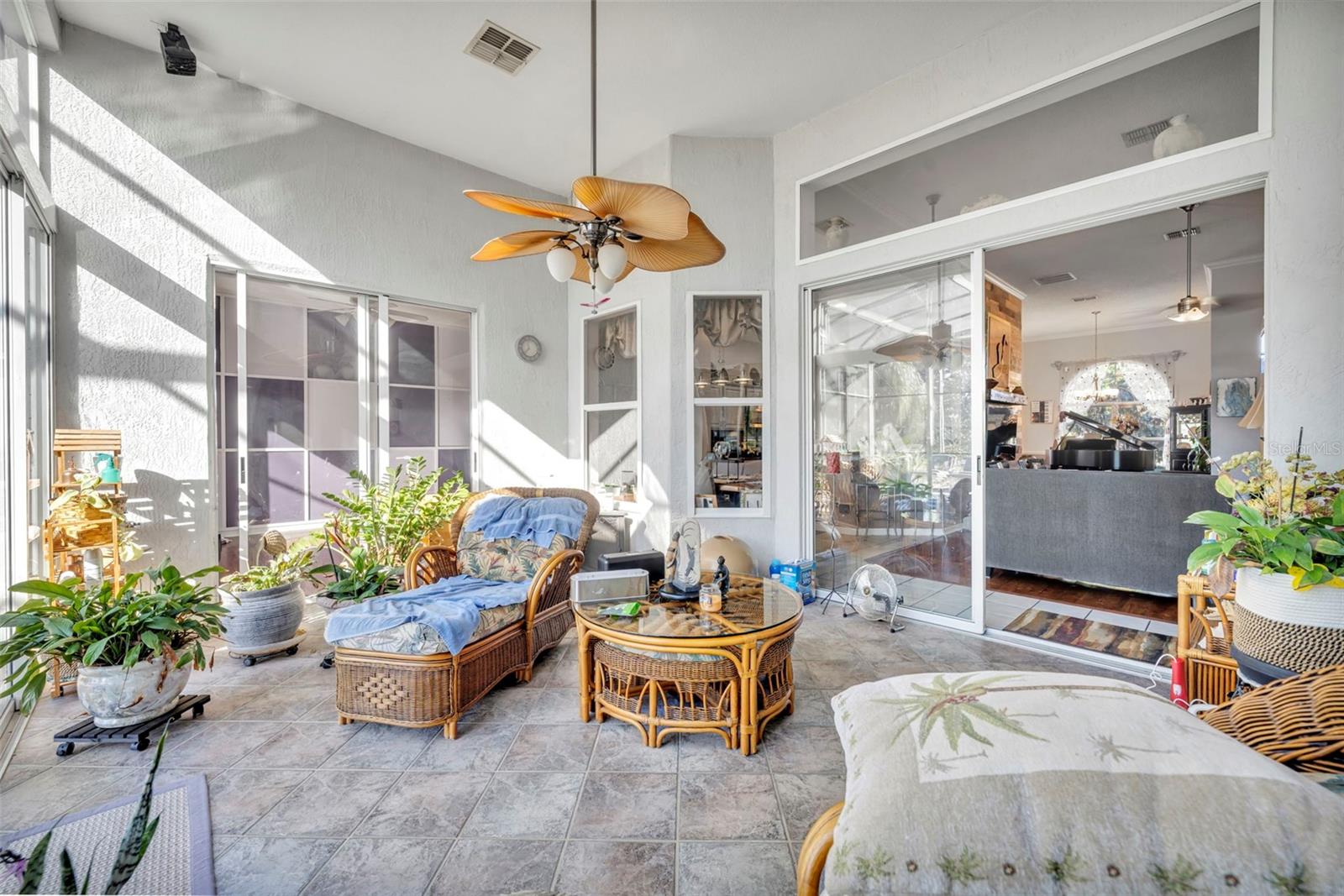 Image 35 of 56 For 524 Lakescape Court