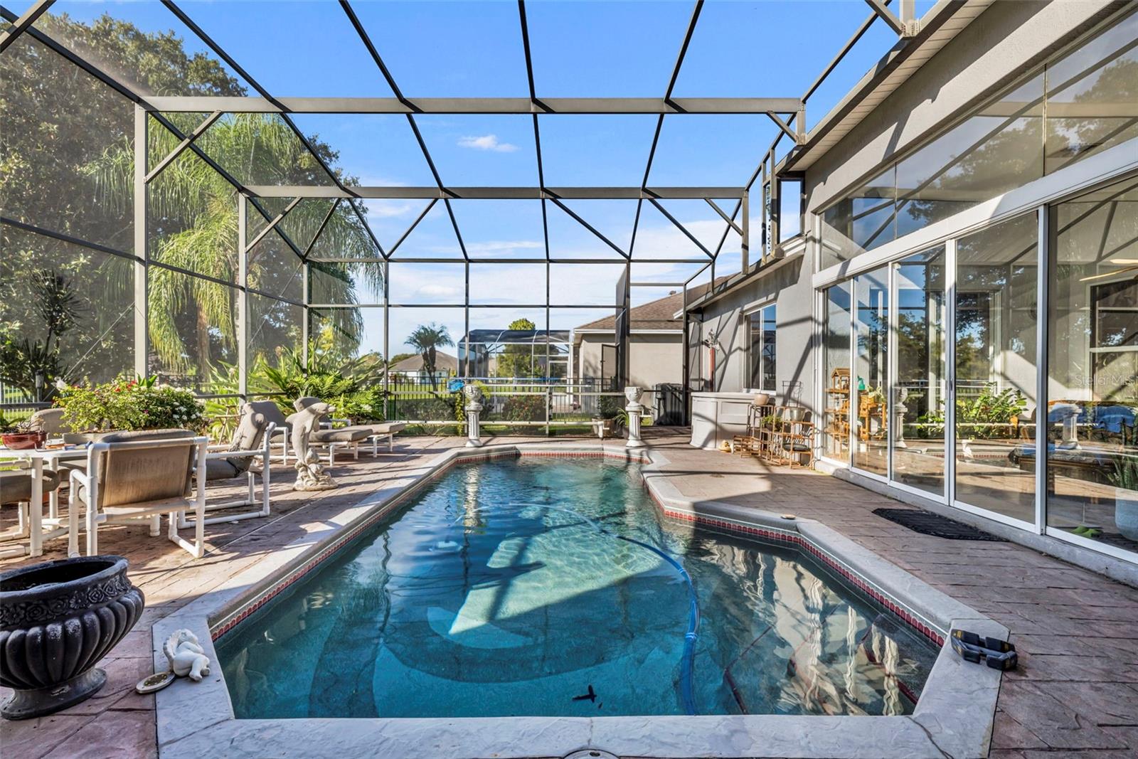 Image 38 of 56 For 524 Lakescape Court