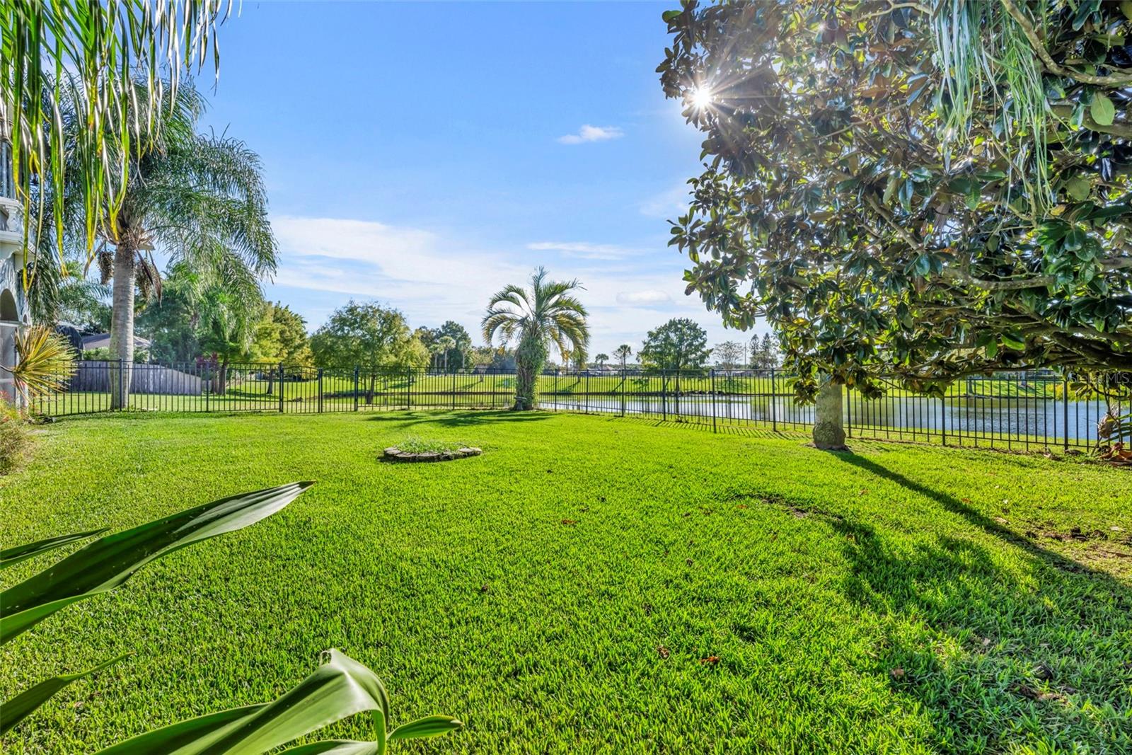 Image 45 of 56 For 524 Lakescape Court