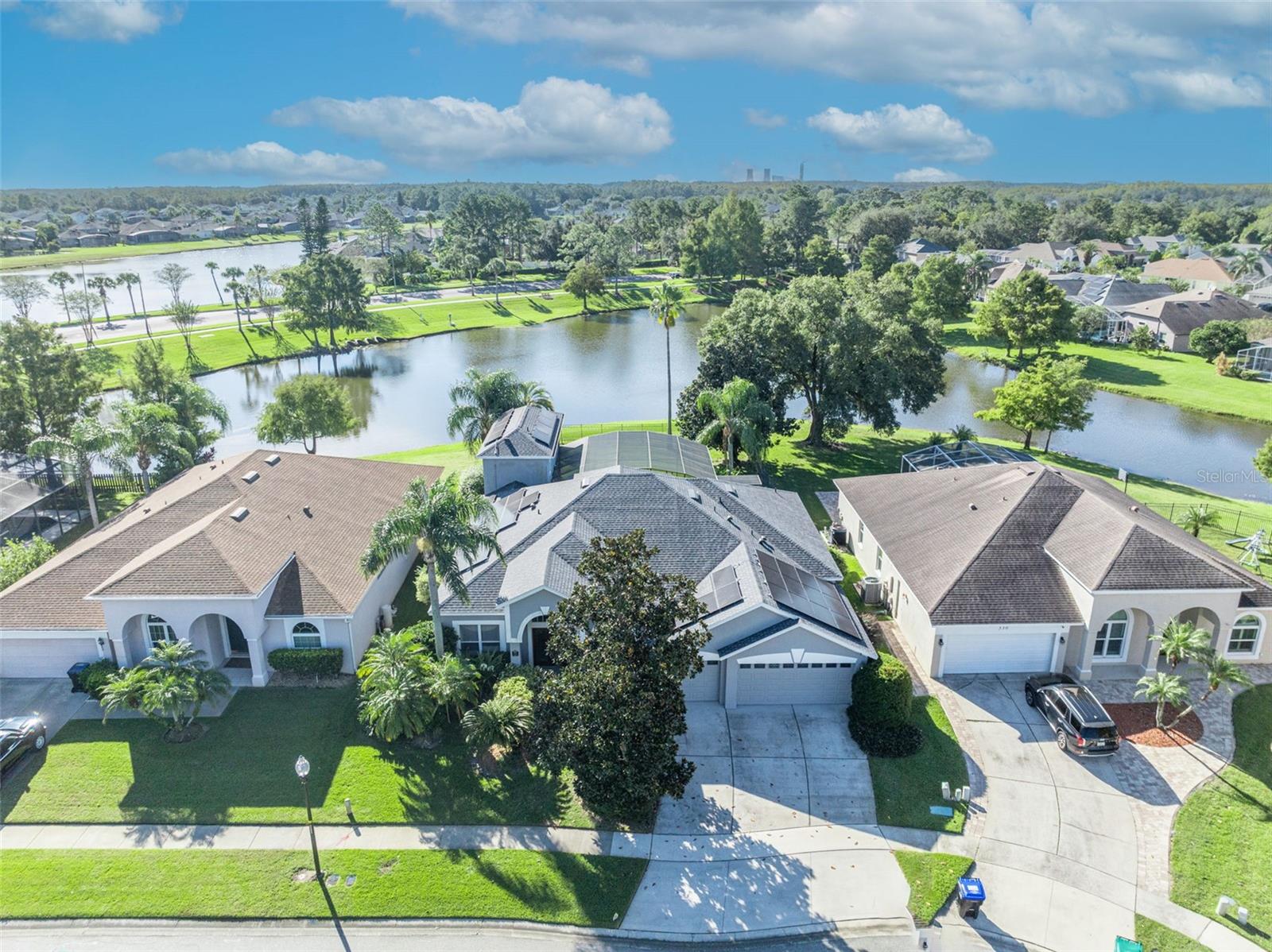 Image 47 of 56 For 524 Lakescape Court