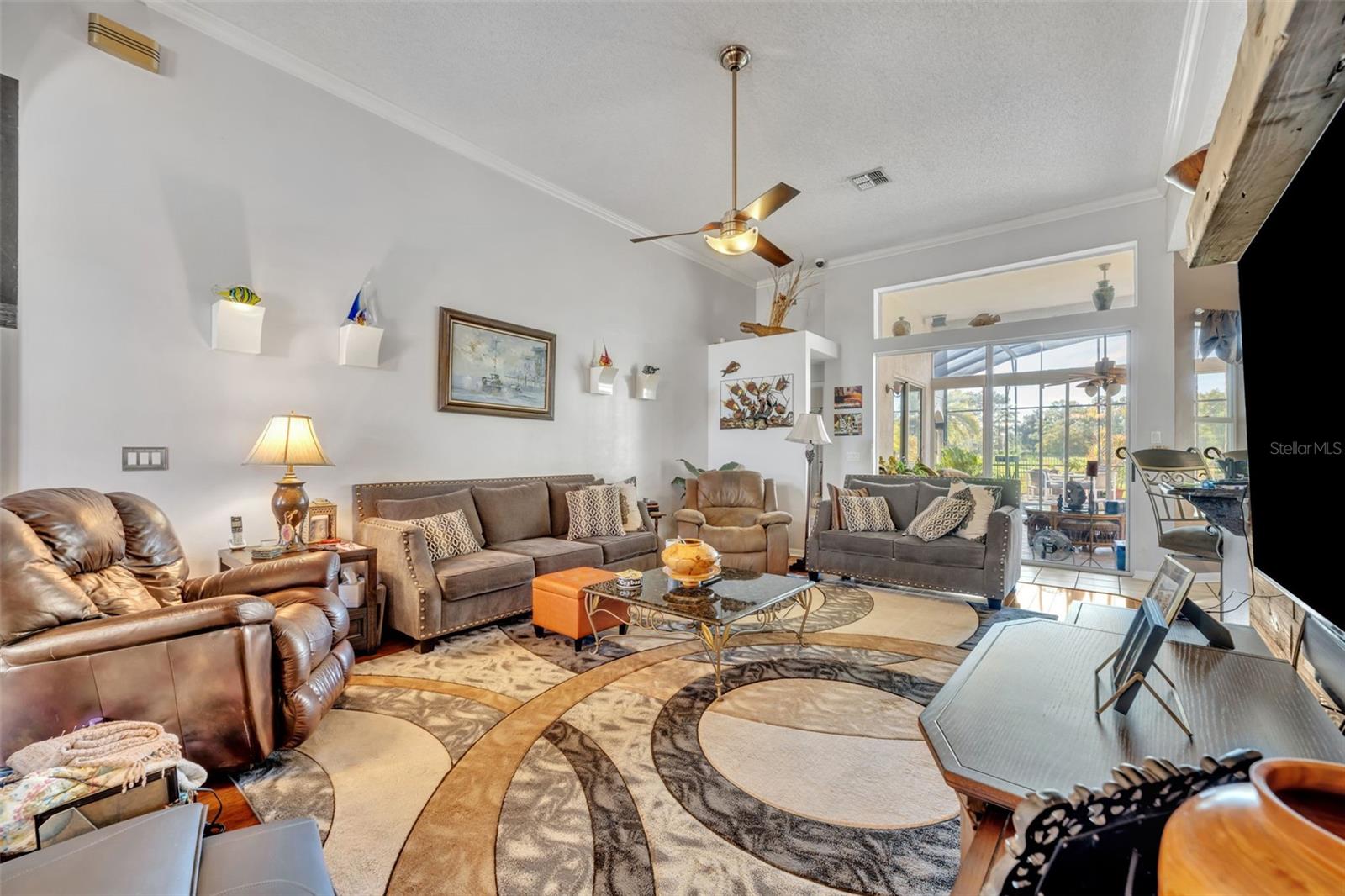 Image 5 of 56 For 524 Lakescape Court