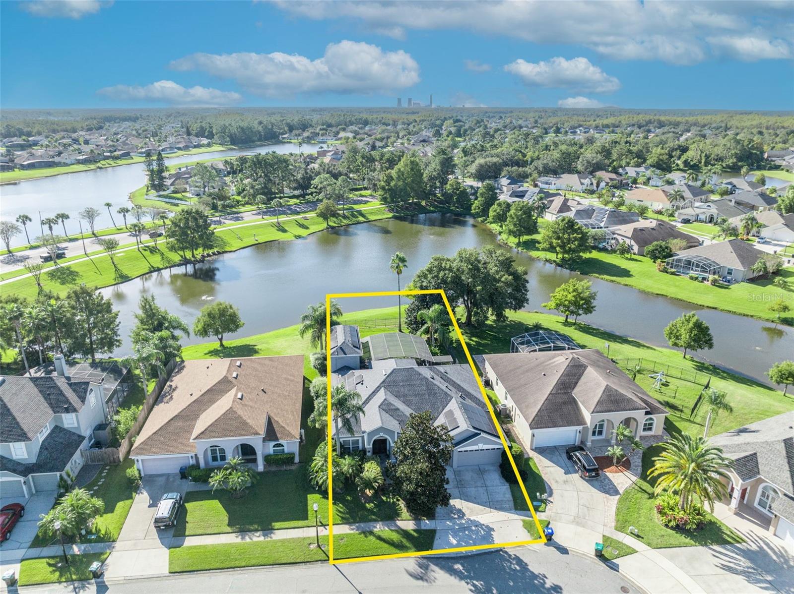 Image 50 of 56 For 524 Lakescape Court