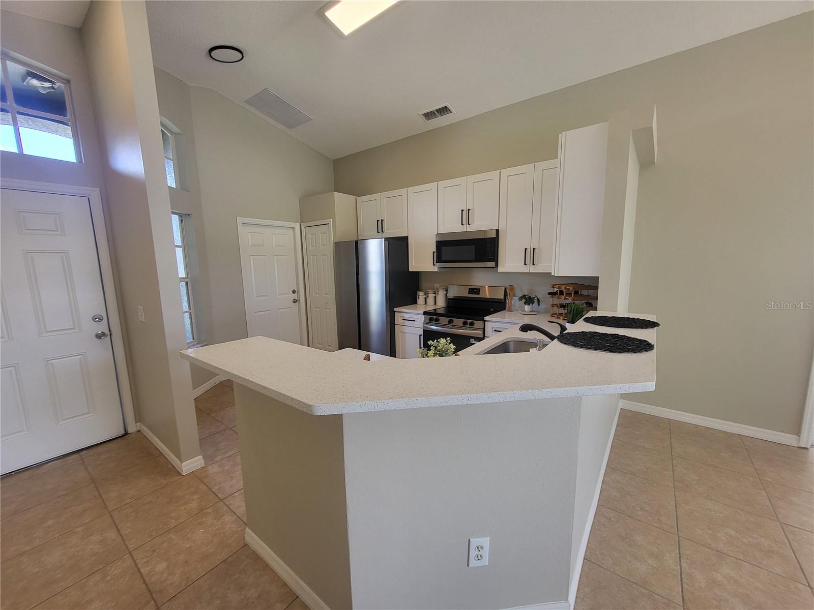 Image 3 of 20 For 5266 Crisfield Court