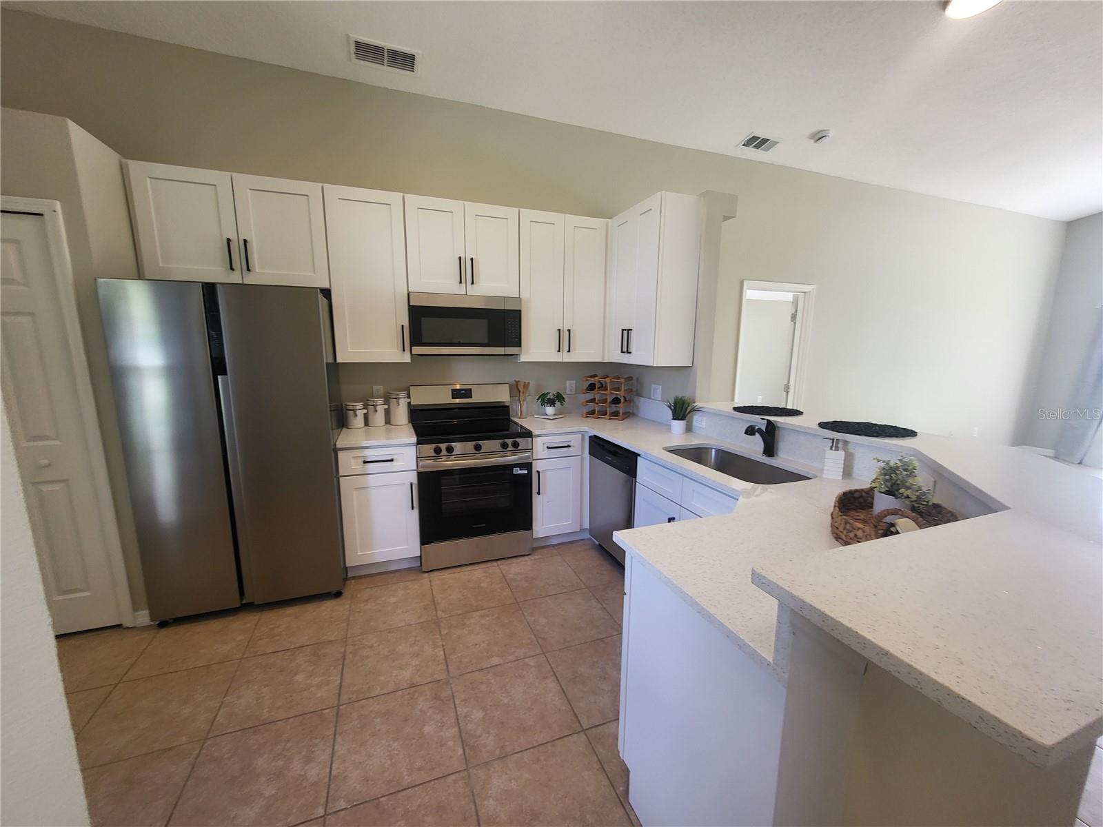 Image 5 of 20 For 5266 Crisfield Court