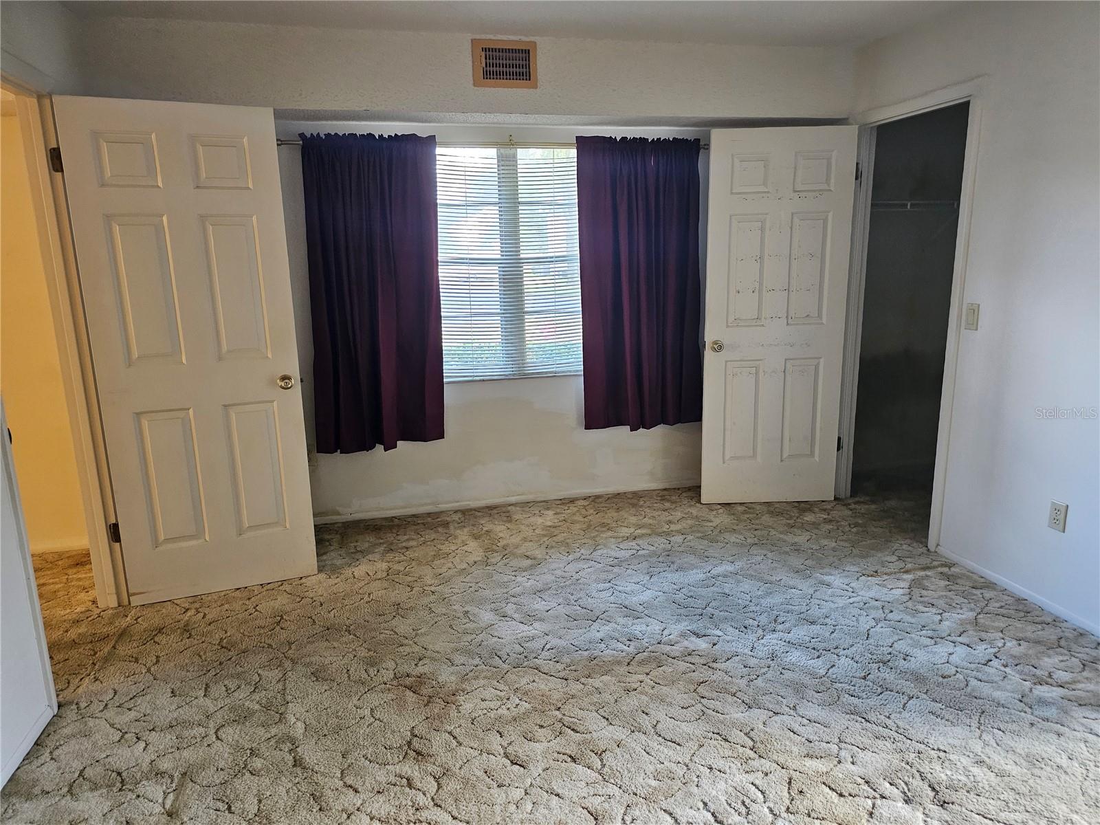 Image 14 of 24 For 117 Windtree Lane 102