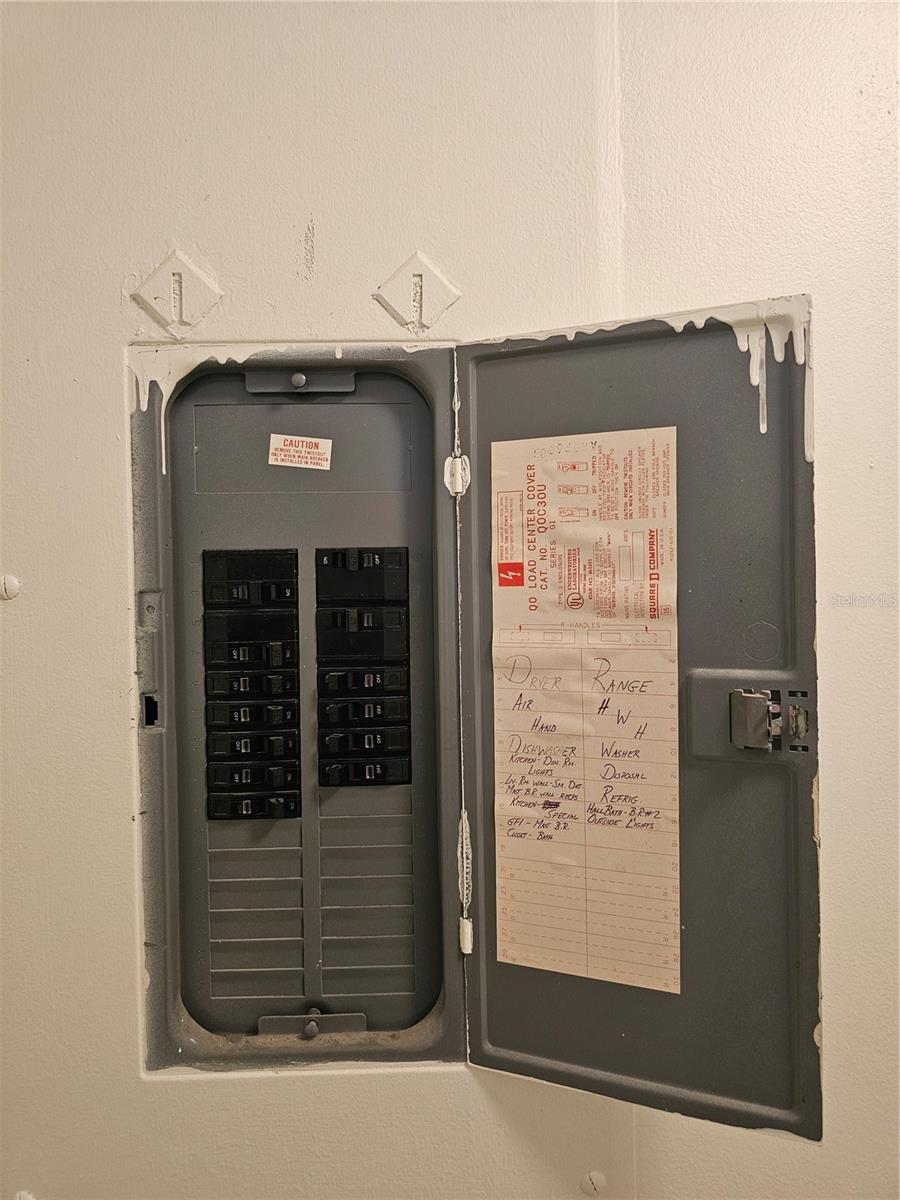 Image 23 of 24 For 117 Windtree Lane 102