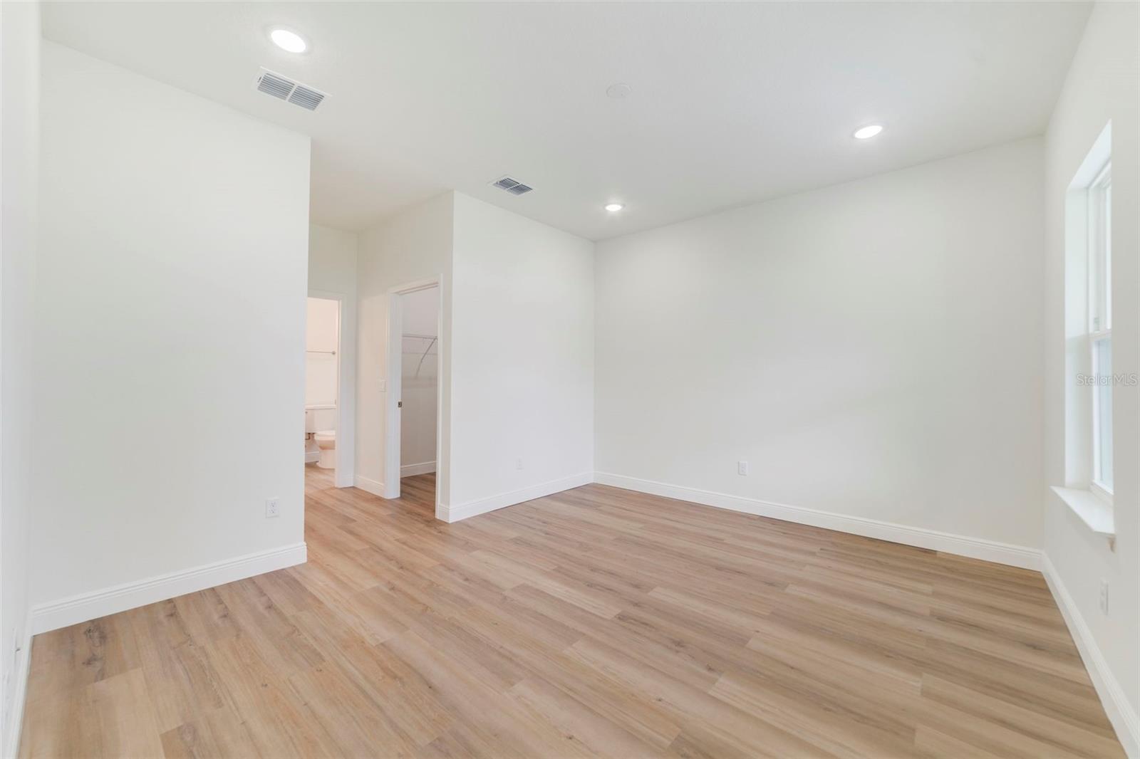 Image 14 of 24 For 1966 7th Avenue