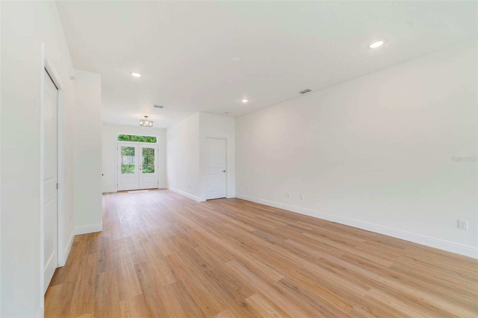 Image 15 of 24 For 1966 7th Avenue