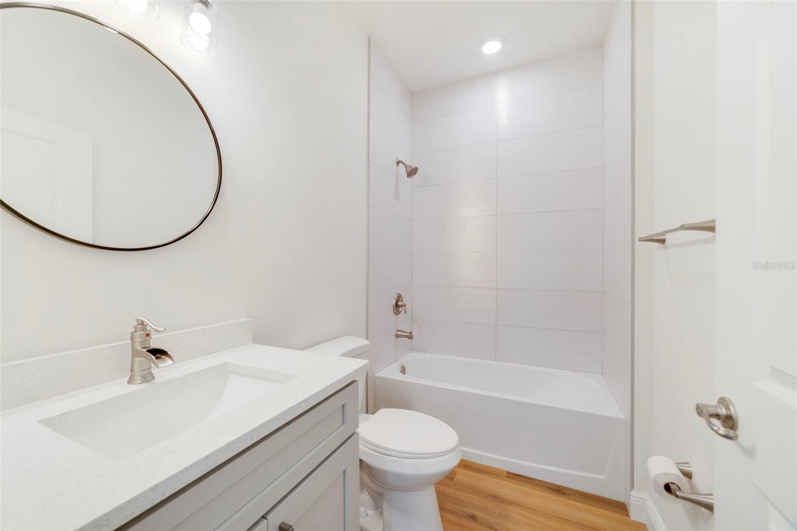 Image 18 of 24 For 1966 7th Avenue