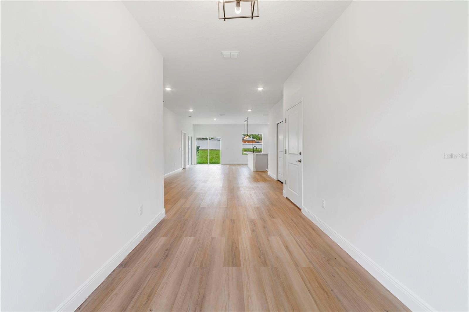 Image 2 of 24 For 1966 7th Avenue