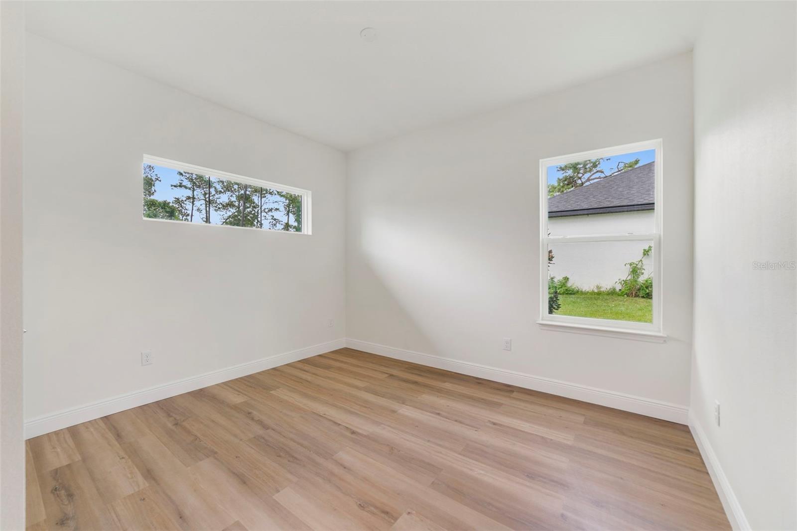 Image 7 of 24 For 1966 7th Avenue