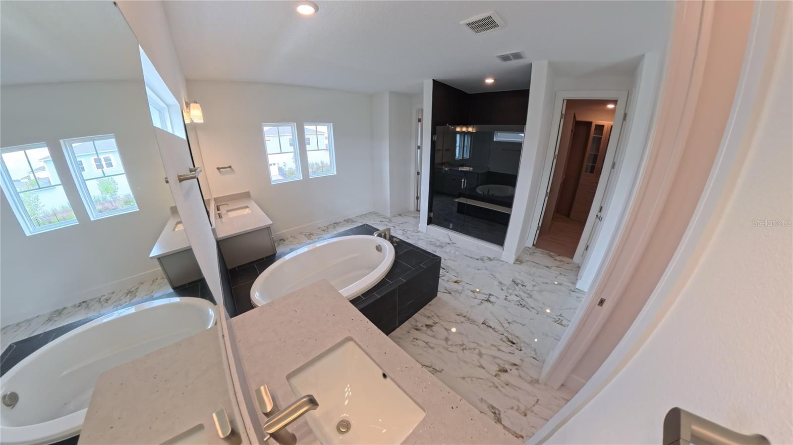 Image 25 of 50 For 15295 Rising View Drive