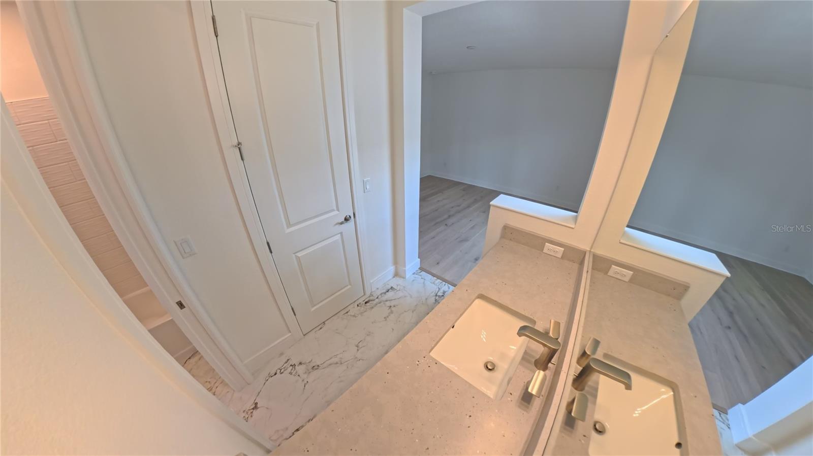 Image 28 of 50 For 15295 Rising View Drive