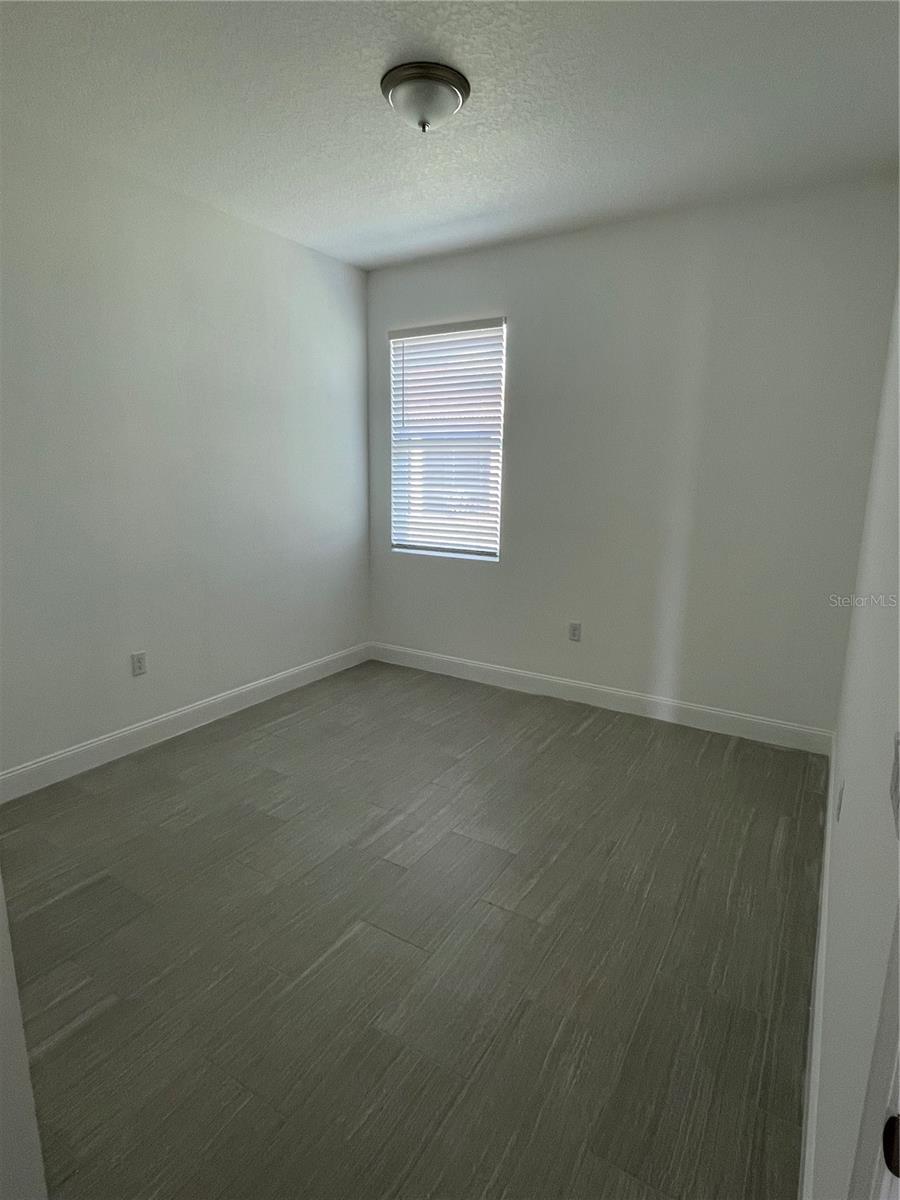 Image 6 of 6 For 917 Gateshead Court