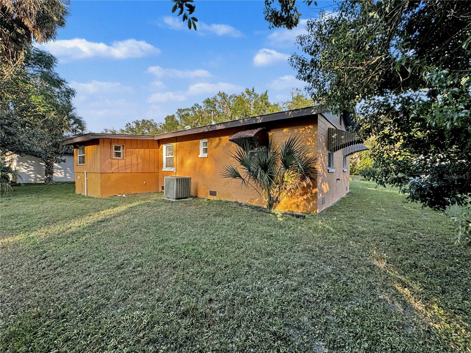 Image 15 of 18 For 612 Kensington Street